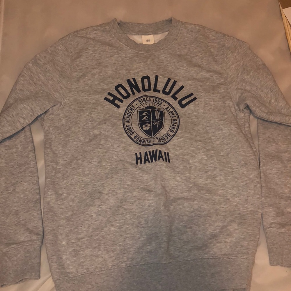 Honolulu H&M crewneck
